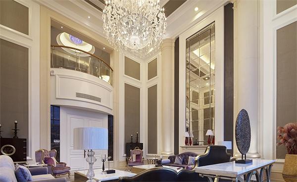 簡歐別墅客廳水晶吊燈設(shè)計(jì)案例