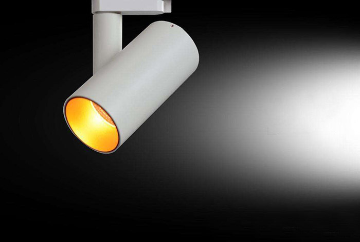 選擇射燈,這7點(diǎn)要特別注意!